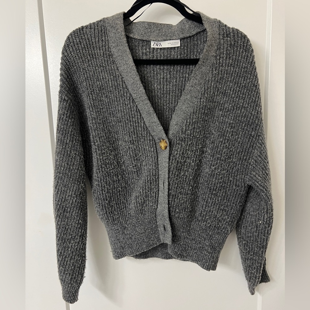 Zara Gray Women’s Cardigan